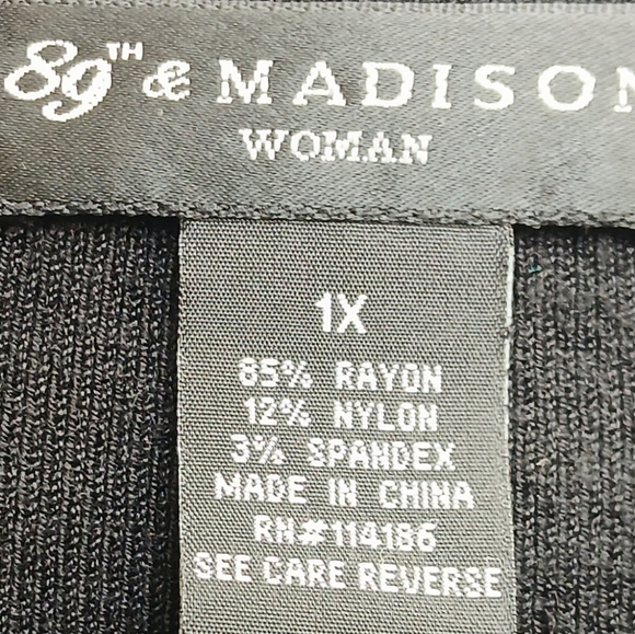 89th & Madison Women’s Black V-Neck Embellished Studded Blouse Top Size 1X EUC - Picture 4 of 4